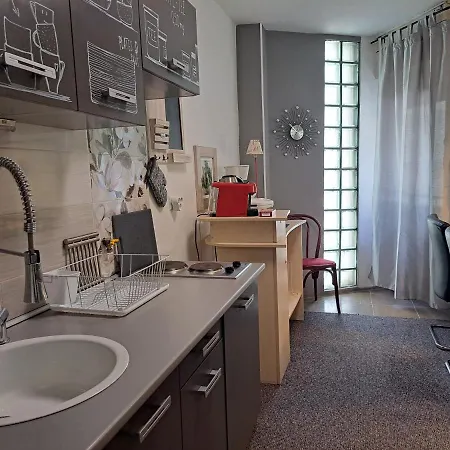 Iggory Apartment